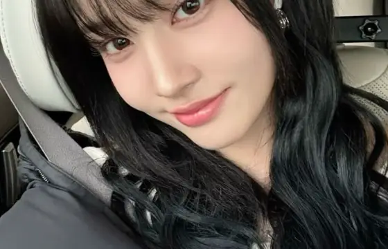 Quem e a Idol na foto?