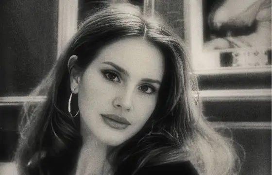 Qual é o teu grupo de kpop favorito dos seguintes?
*Comenta o teu favorito.
* Para quem não souber, a mulher da foto é a cantora Lana Del Rey.