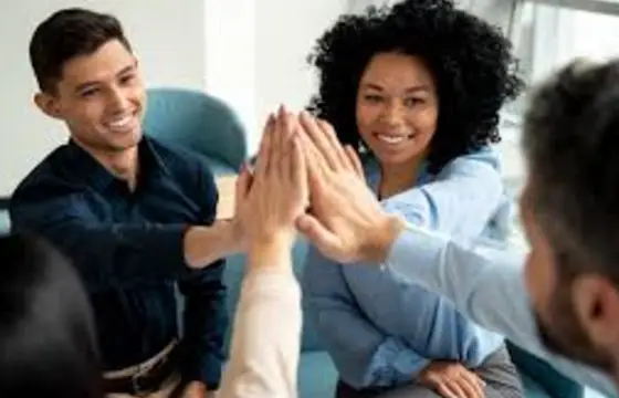 1. Vocês precisam montar um quebra-cabeça na sala de aula. Qual é a melhor forma de fazer isso?