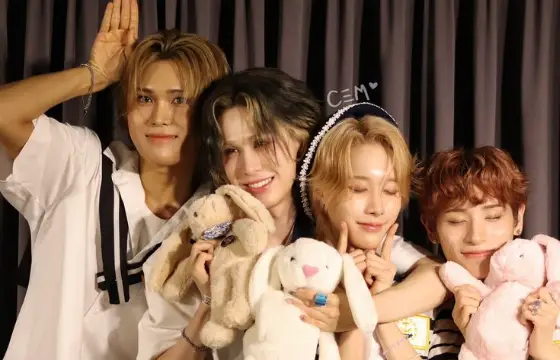 Qual é a data e o mês em que o XLOV debutou?