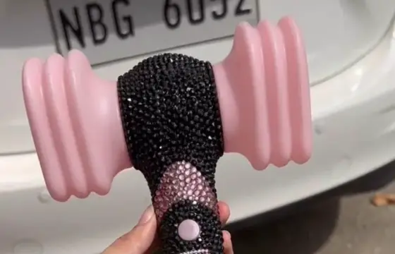 De qual grupo é essa lightstick?