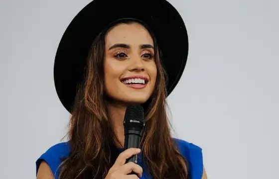 Quem é esta cantora?