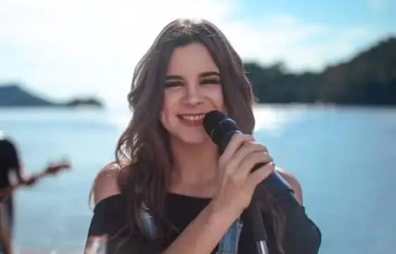 Quem é esta cantora?