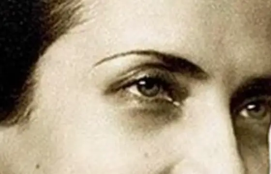 Se você pudesse abrir um livro agora, o que buscaria nas páginas?