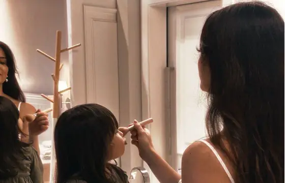 És adulta ou criança/adolescente?
