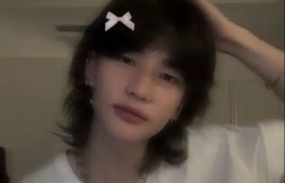 Com qual membro do skz o Hyunjin fez mais músicas?