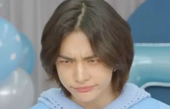 Qual a última música q o hyunjin fez sozinho?