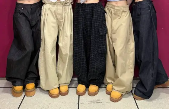 Essa é a sua inspiração! Combine com as meninas!
Qual calça vai escolher?