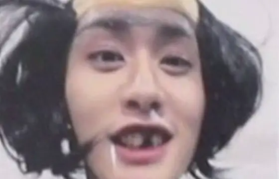 Os Hyunin estão discutindo. Você…