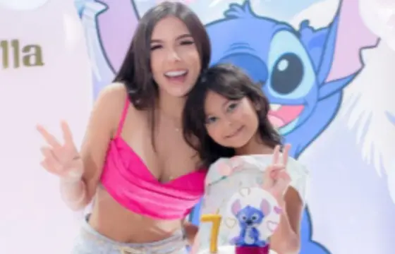 Qual é o nome da irmã da Ana Castela ?