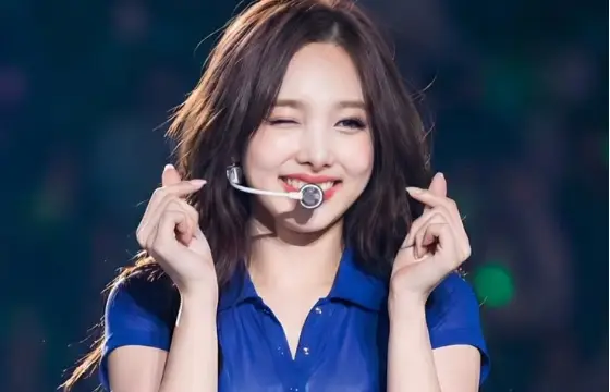 NAYEON (TWICE)