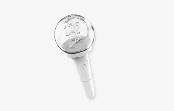 Este lightstick é de qual grupo?