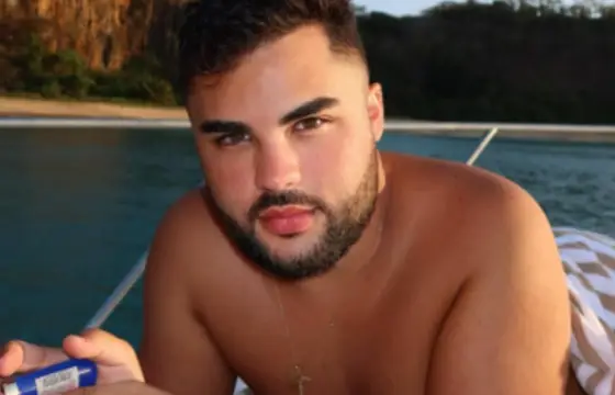 Qual e o nome do ex dele  ?